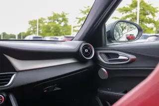 Alfa Romeo Giulia 2024 Ti 4dr Sedan