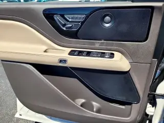 Lincoln Aviator 2023 Reserve 4dr SUV