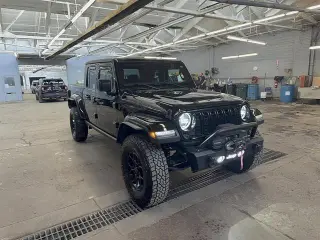 Jeep Gladiator 2024 4x4 Sport 4dr Crew Cab 5.0 ft. SB
