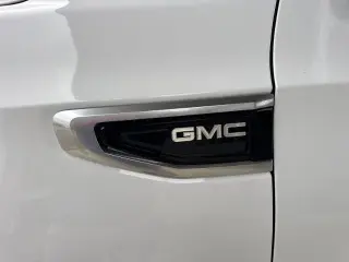 GMC Yukon XL 2021 4x4 Denali 4dr SUV