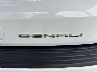 GMC Yukon XL 2021 4x4 Denali 4dr SUV