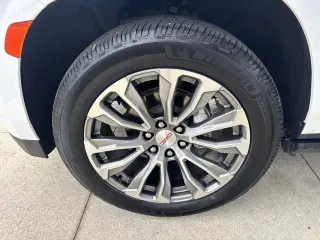 GMC Yukon XL 2021 4x4 Denali 4dr SUV
