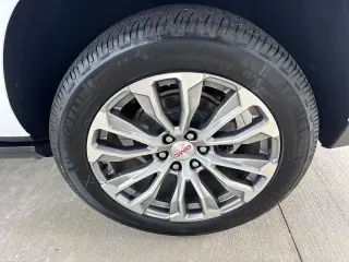 GMC Yukon XL 2021 4x4 Denali 4dr SUV
