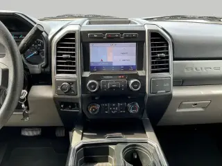Ford F-250 Super Duty 2020 4x4 XLT 4dr Crew Cab 8 ft. LB Pickup