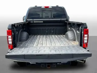 Ford F-250 Super Duty 2020 4x4 XLT 4dr Crew Cab 8 ft. LB Pickup