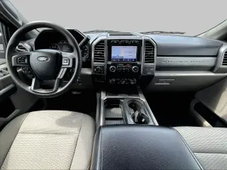 Ford F-250 Super Duty 2020 4x4 XLT 4dr Crew Cab 8 ft. LB Pickup