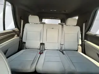 Chevrolet Tahoe 2023 4x4 LS 4dr SUV