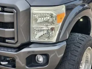 Ford F-250 Super Duty 2015 4x4 XLT 4dr Crew Cab 8 ft. LB Pickup