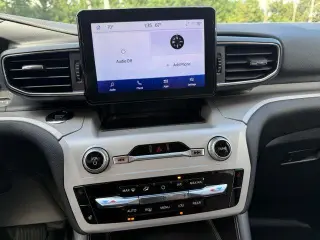 Ford Explorer 2023 AWD XLT 4dr SUV