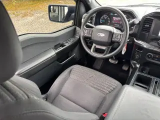 Ford F-150 2023 4x4 XL 4dr SuperCab 6.5 ft. SB