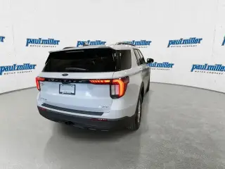 Ford Explorer 2026 AWD Active 4dr SUV