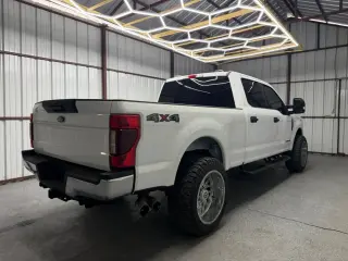 Ford F-250 Super Duty 2022 4x4 XLT 4dr Crew Cab 6.8 ft. SB Pickup