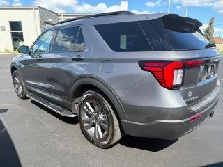 Ford Explorer 2025 AWD Active 4dr SUV