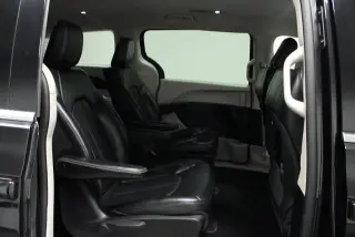 Chrysler Pacifica Plug-In Hybrid 2023 Touring L 4dr Mini-Van