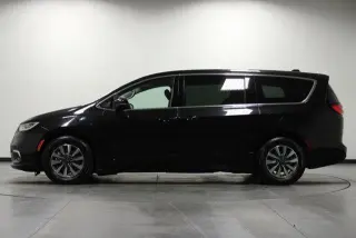 Chrysler Pacifica Plug-In Hybrid 2023 Touring L 4dr Mini-Van