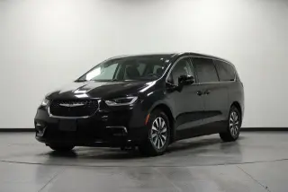 Chrysler Pacifica Plug-In Hybrid 2023 Touring L 4dr Mini-Van