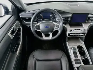 Ford Explorer 2024 XLT 4dr SUV