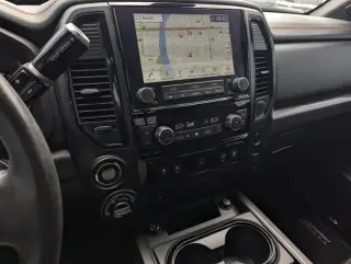 Nissan Titan 2024 4x4 PRO-4X 4dr Crew Cab 5.6 ft. SB