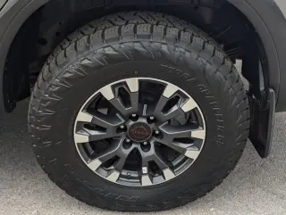 Nissan Titan 2024 4x4 PRO-4X 4dr Crew Cab 5.6 ft. SB