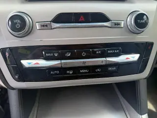 Ford Explorer 2023 AWD XLT 4dr SUV