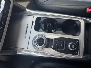 Ford Explorer 2023 AWD XLT 4dr SUV