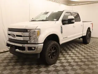 Ford F-250 Super Duty 2018 4x4 Lariat 4dr Crew Cab 8 ft. LB Pickup