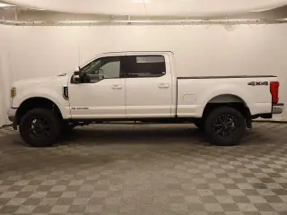 Ford F-250 Super Duty 2018 4x4 Lariat 4dr Crew Cab 8 ft. LB Pickup