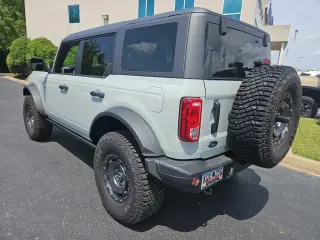 Ford Bronco 2024 4x4 Black Diamond 4dr SUV