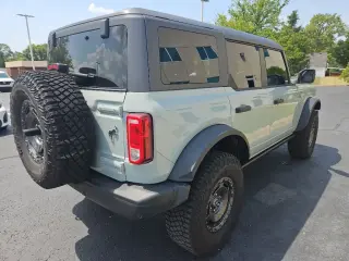 Ford Bronco 2024 4x4 Black Diamond 4dr SUV