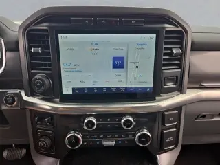 Ford F-150 2022 4x4 Lariat 4dr SuperCrew 5.5 ft. SB
