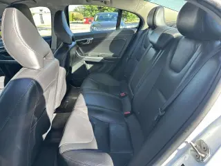 Volvo S60 2016 AWD T5 Premier 4dr Sedan