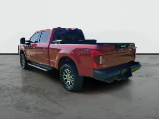 Ford F-250 Super Duty 2020 4x4 Lariat 4dr Crew Cab 8 ft. LB Pickup