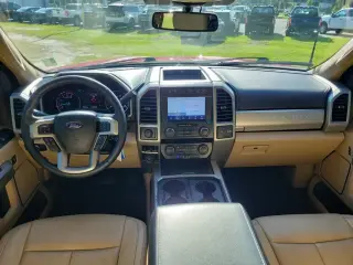 Ford F-250 Super Duty 2020 4x4 Lariat 4dr Crew Cab 8 ft. LB Pickup