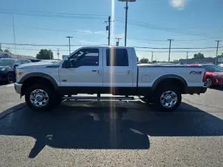 Ford F-250 Super Duty 2016 4x4 Lariat 4dr Crew Cab 6.8 ft. SB Pickup