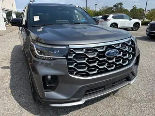 Ford Explorer 2025 AWD Platinum 4dr SUV
