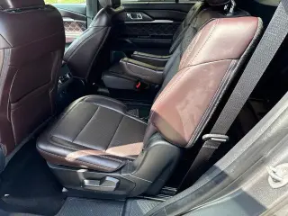 Ford Explorer 2025 AWD Platinum 4dr SUV