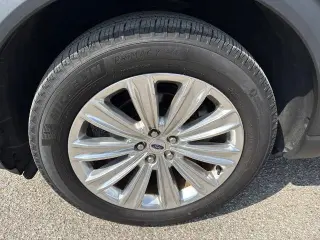 Ford Explorer 2025 AWD Platinum 4dr SUV
