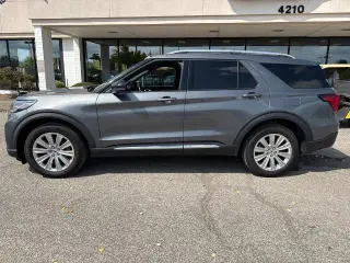 Ford Explorer 2025 AWD Platinum 4dr SUV