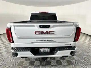 GMC Sierra 1500 2023 4x4 AT4 4dr Crew Cab 5.8 ft. SB