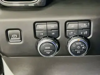 GMC Sierra 1500 2023 4x4 AT4 4dr Crew Cab 5.8 ft. SB