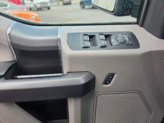 Ford F-150 2018 4x2 XLT 4dr SuperCrew 5.5 ft. SB