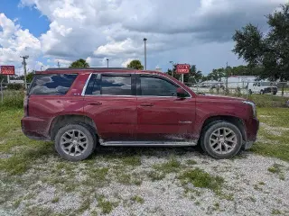 GMC Yukon 2017 4x2 SLE 4dr SUV