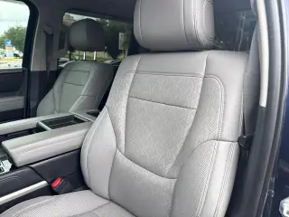 Toyota Tundra 2023 4x4 Limited HV 4dr CrewMax Cab Pickup SB