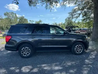 Ford Expedition 2024 4x2 XLT 4dr SUV