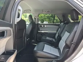 Ford Explorer 2023 AWD XLT 4dr SUV
