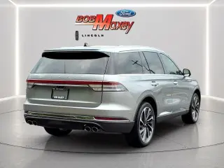 Lincoln Aviator 2024 AWD Reserve 4dr SUV