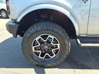 Ford Bronco 2023 4x4 Base Advanced 4dr SUV