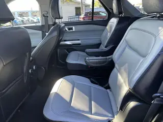 Ford Explorer 2021 AWD XLT 4dr SUV