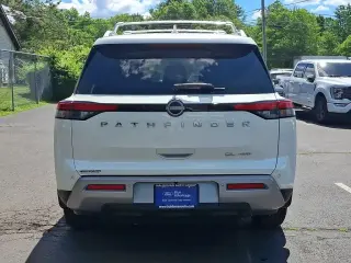 Nissan Pathfinder 2023 AWD SL 4dr SUV