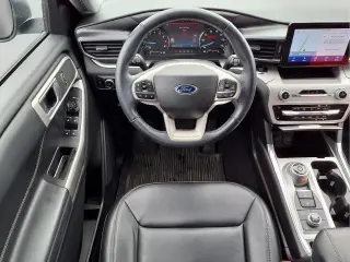 Ford Explorer 2023 AWD XLT 4dr SUV